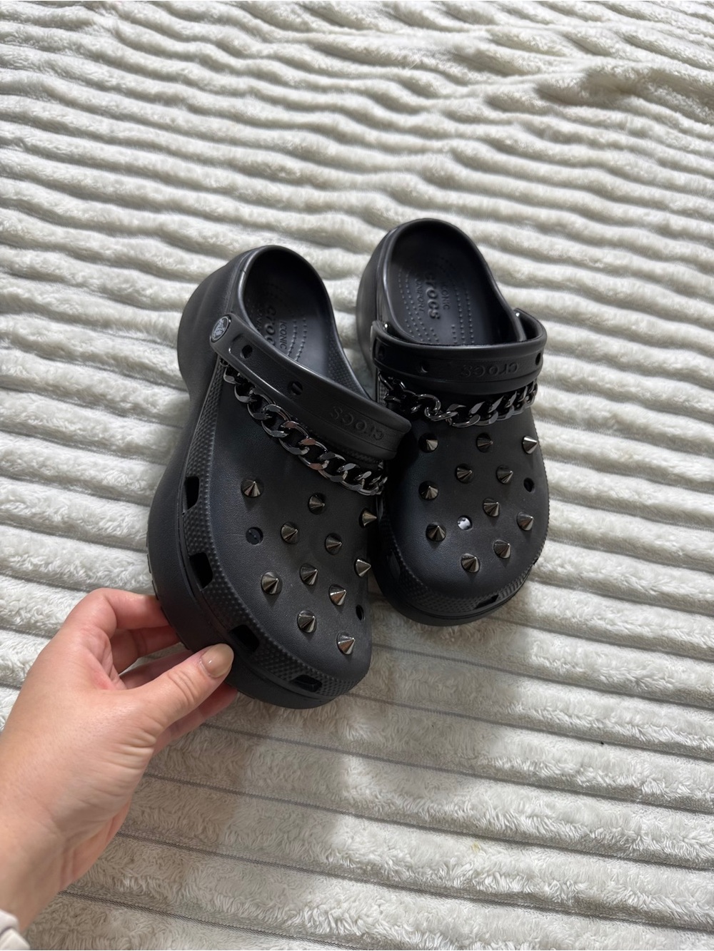 Crocs Black Clog Sandals Chain & Studded Accents Slip-On Bullhide Leather 9